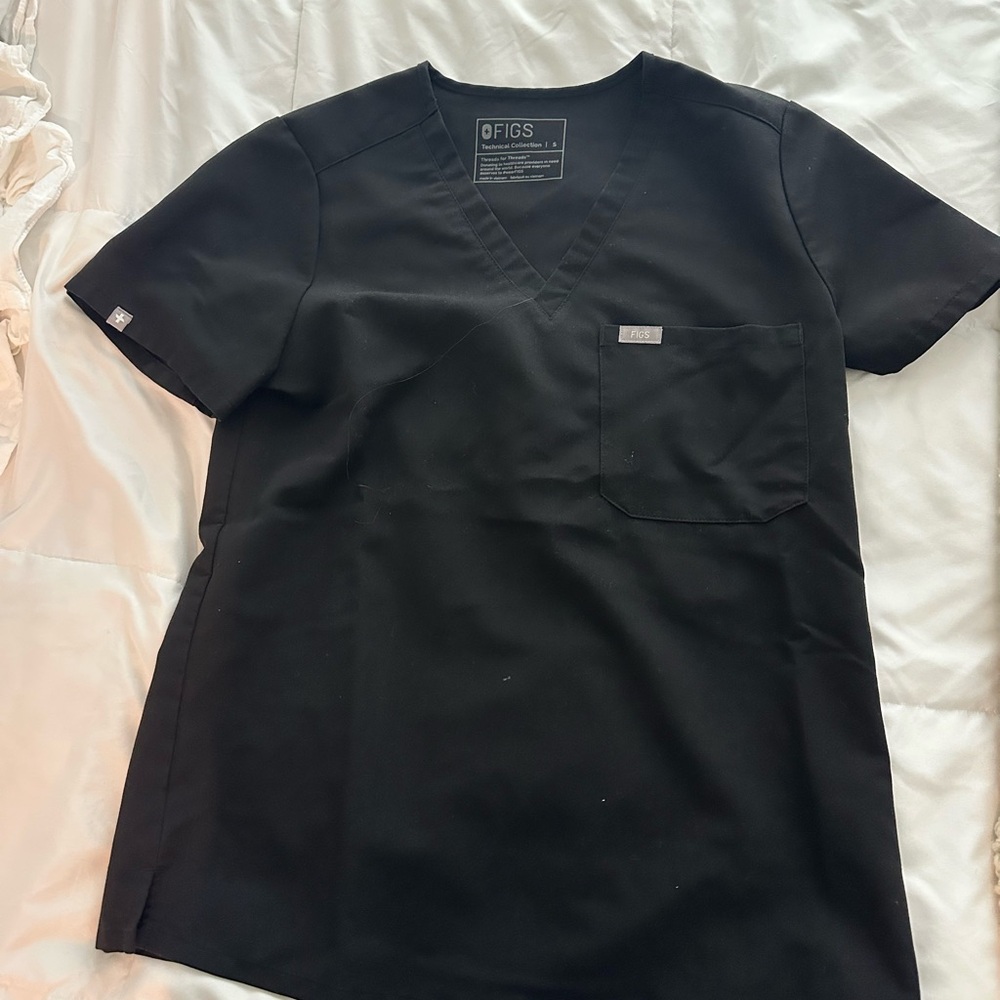 Women’s black figs scrub set
